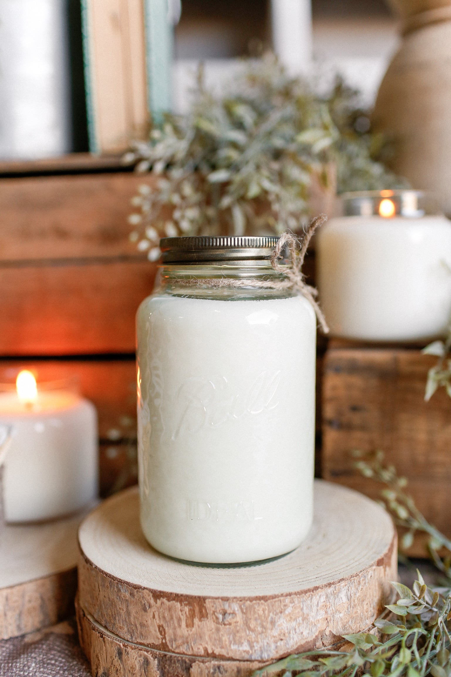 Ball Mason Jar Candle (28 oz)