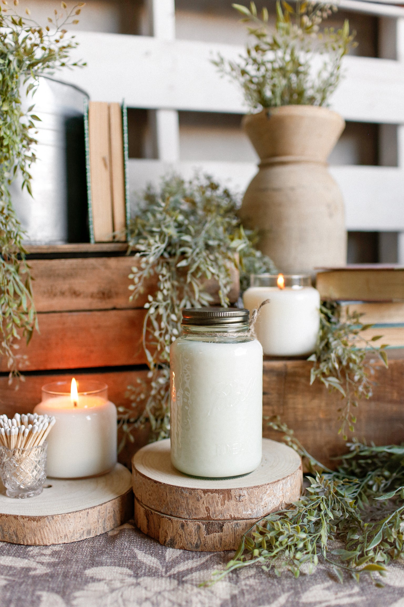 Ball Mason Jar Candle (28 oz)