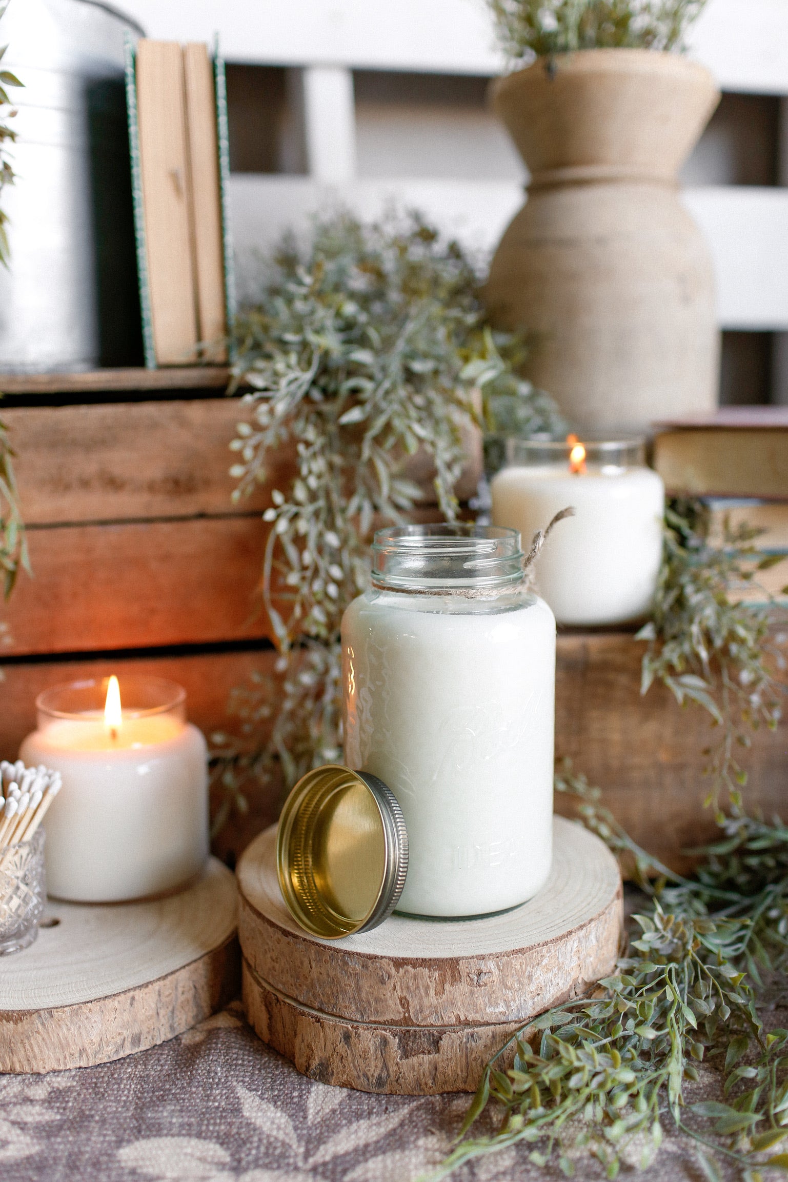 Ball Mason Jar Candle (28 oz)