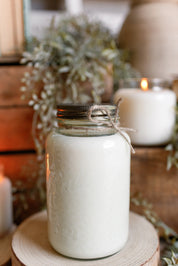 Ball Mason Jar Candle (28 oz)
