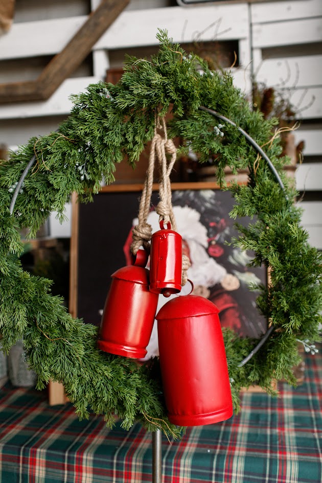 Aged Red Bells (Set of 3)